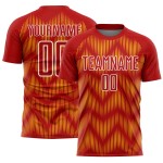 Benutzerdefiniertes rot-gelb-weißes Sublimations-Fußballtrikot Benutzerdefiniertes rot-gelb-weißes Sublimations-Fußballtrikot
