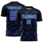Benutzerdefiniertes Sublimations-Fußballtrikot mit der Linie „Black Thunder Blue-White“ Benutzerdefiniertes Sublimations-Fußballtrikot mit der Linie „Black Thunder Blue-White“
