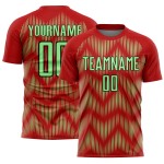 Benutzerdefiniertes Sublimations-Fußballtrikot mit roter Erbse, grün-schwarzer Linie Benutzerdefiniertes Sublimations-Fußballtrikot mit roter Erbse, grün-schwarzer Linie