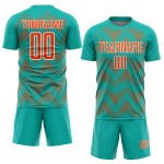 Benutzerdefiniertes Aqua Orange-Weiß Line Sublimation Fußballuniformtrikot Benutzerdefiniertes Aqua Orange-Weiß Line Sublimation Fußballuniformtrikot