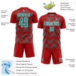 Benutzerdefiniertes Sublimations-Fußballtrikot mit rot-weißer Linie Benutzerdefiniertes Sublimations-Fußballtrikot mit rot-weißer Linie